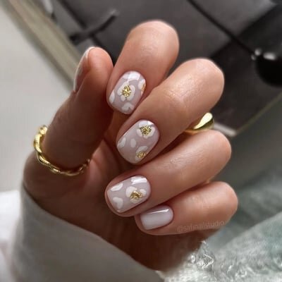 unghie bianche estive corte